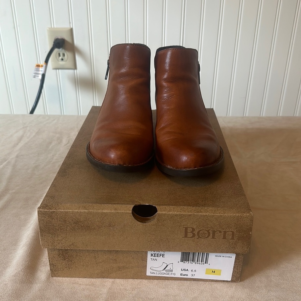 Born Keefe Ankle Boots